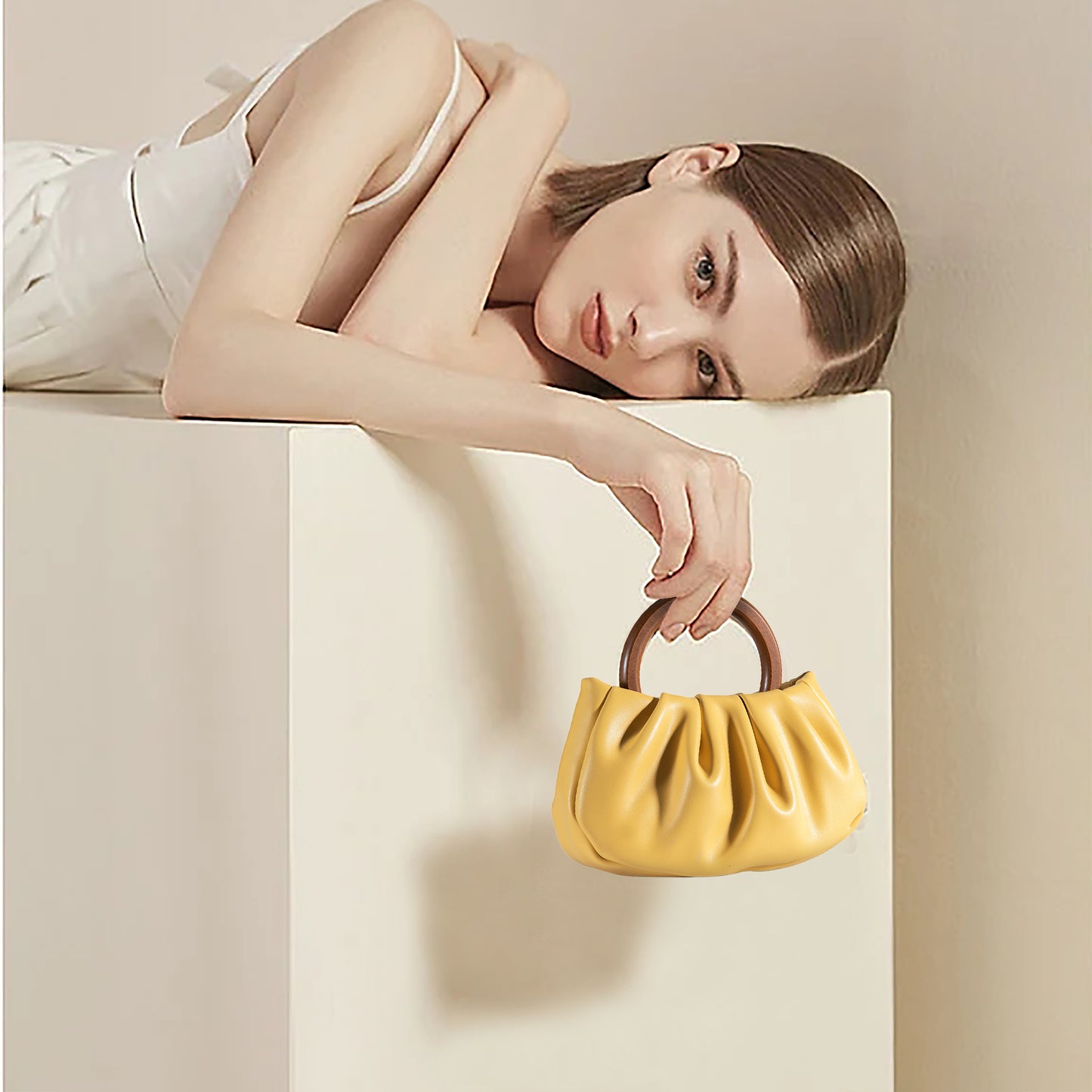 MC-1007 Milan Chiva Cloud Pouch Bag